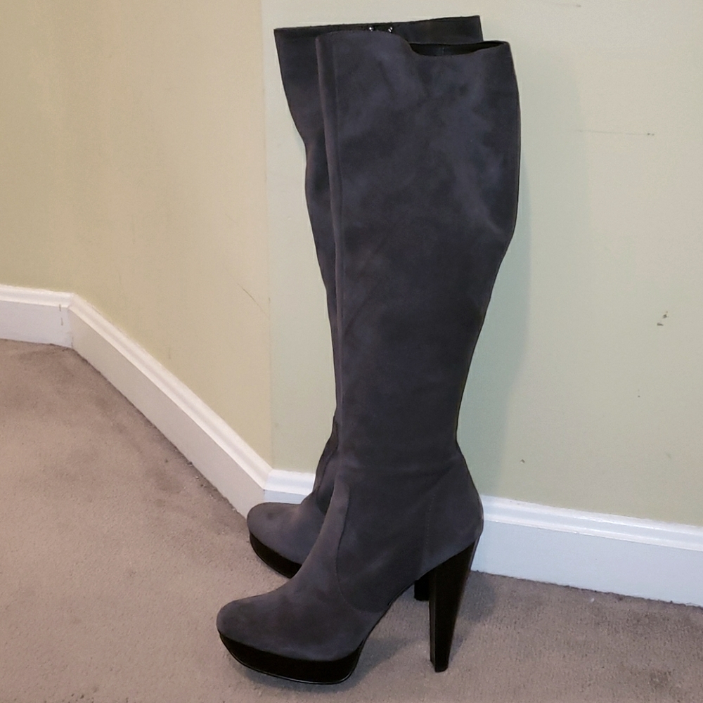 CALVIN KLEIN NWT DARKGRAY REAL SUEDE KNEE HI PLATFORM BOOTS…